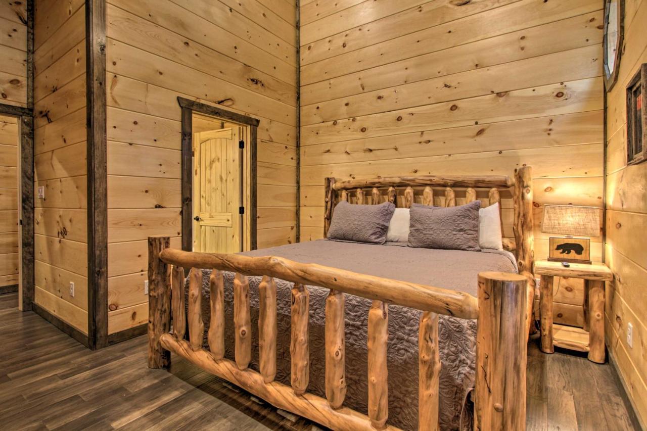 Luxe Cabin With Home Theater Less Than 2 Miles To แกตลิงเบิร์ก ภายนอก รูปภาพ