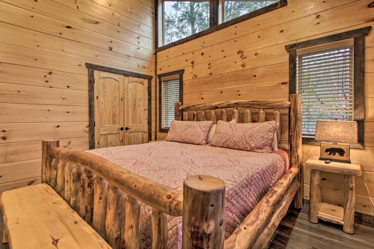 Luxe Cabin With Home Theater Less Than 2 Miles To แกตลิงเบิร์ก ภายนอก รูปภาพ