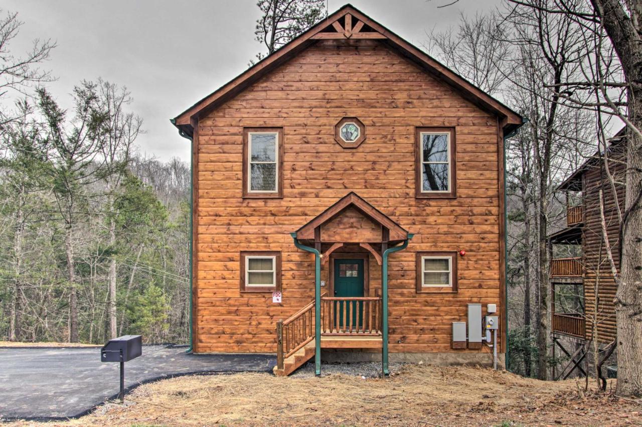 Luxe Cabin With Home Theater Less Than 2 Miles To แกตลิงเบิร์ก ภายนอก รูปภาพ
